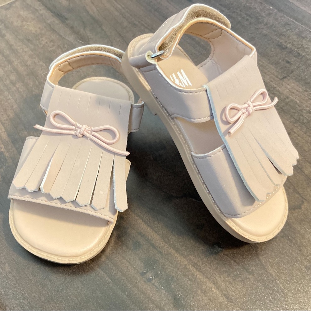 NWOT H&M Baby Girl Sandals